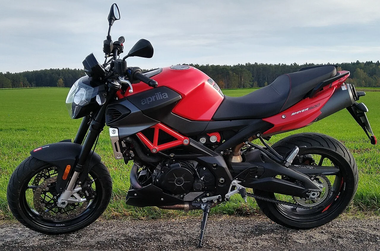 2022 Aprilia Shiver 900