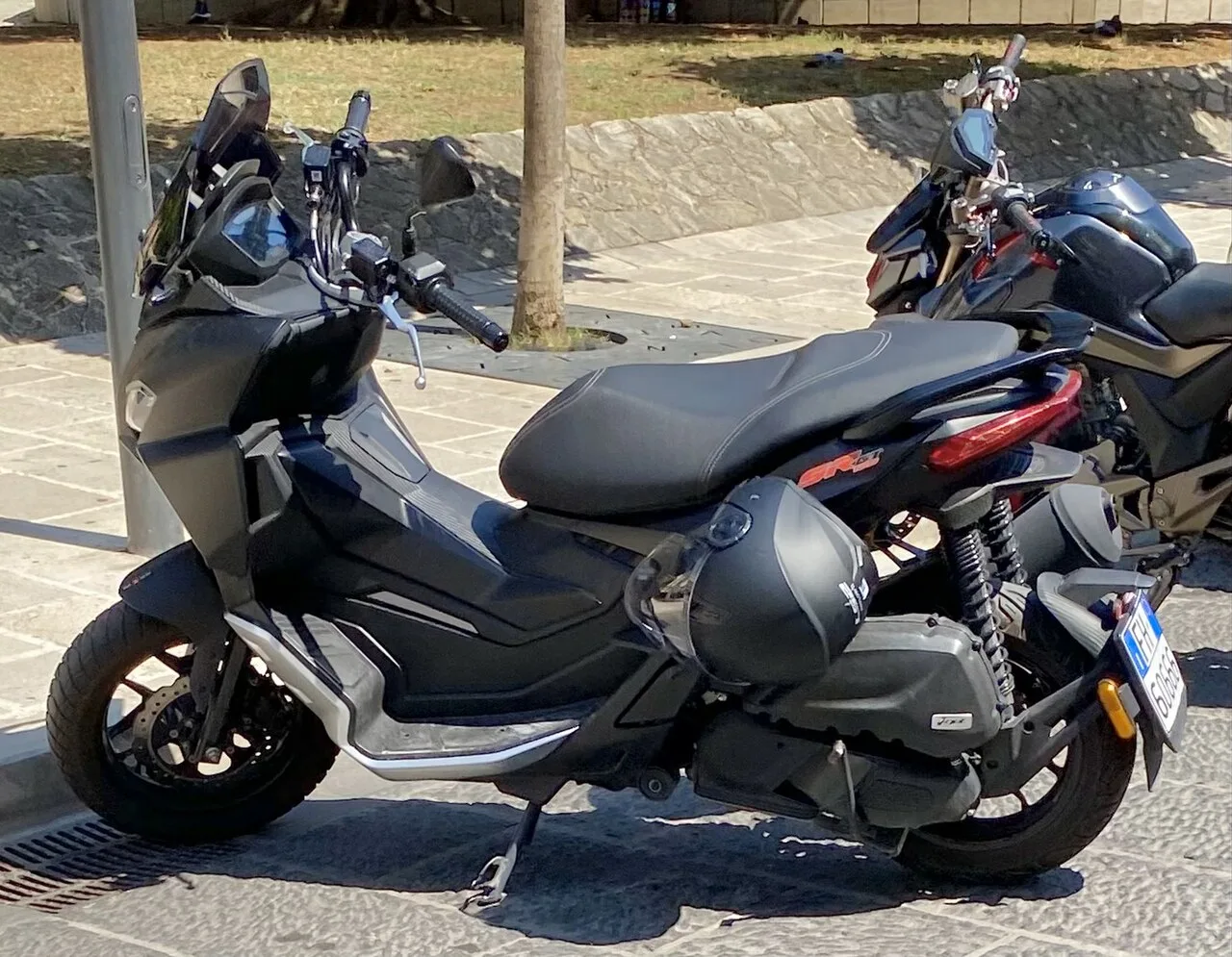 2025 Aprilia SR GT 125