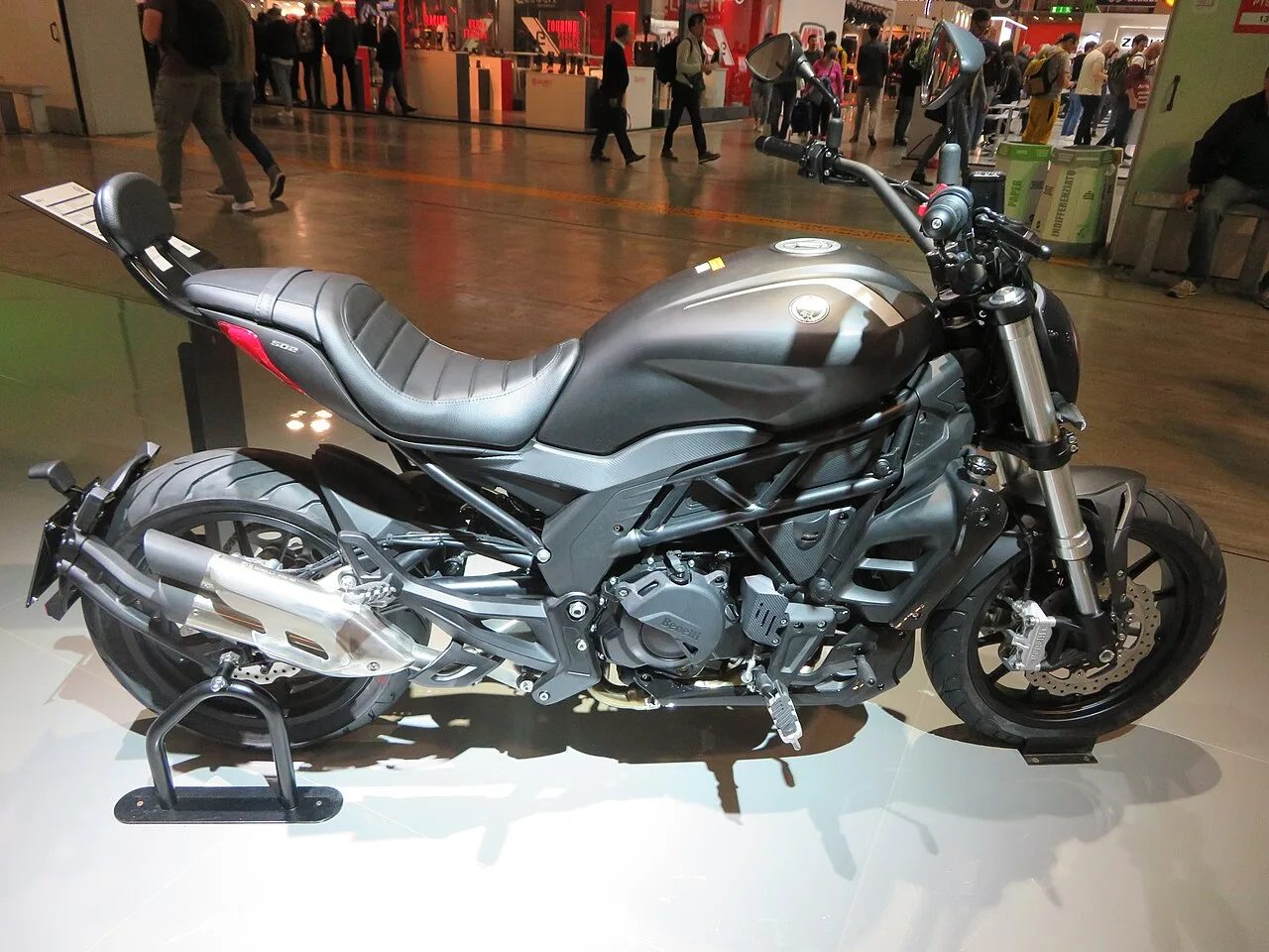 2025 Benelli 502C