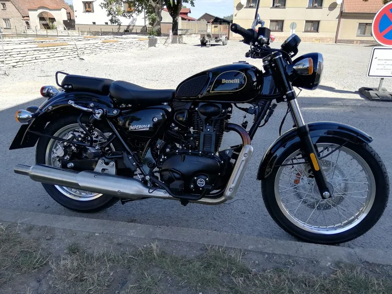2025 Benelli Imperiale 400 Motosiklet