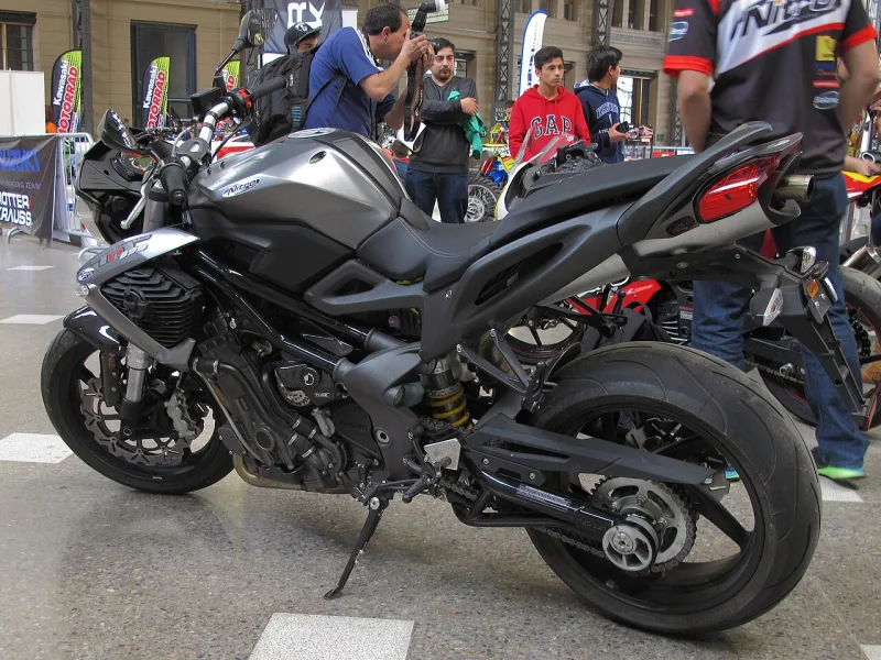 2017 Benelli TNT 899