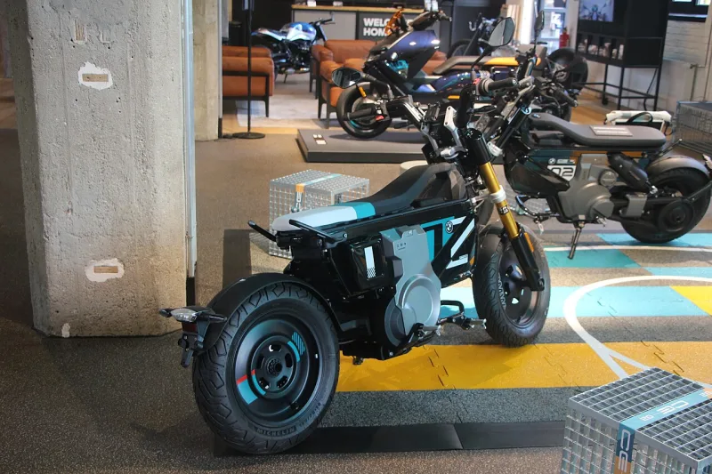 2025 BMW CE 02 Motorcycle