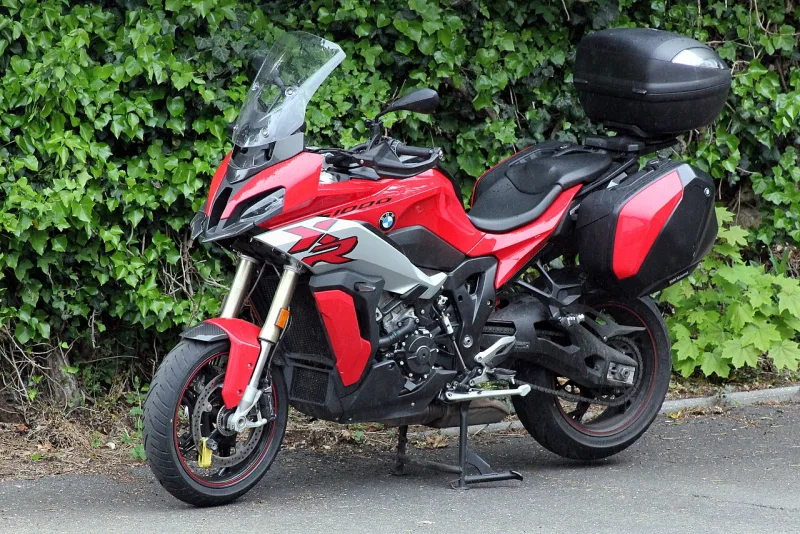 2025 BMW S 1000 XR Motosiklet