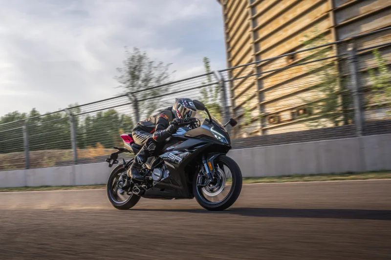 CFMOTO 250SR 2026