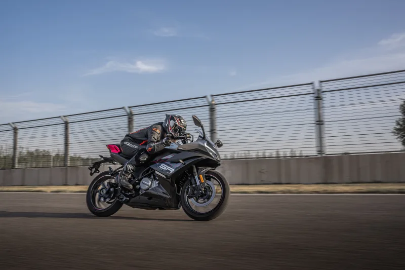 CFMOTO 300SR 2026