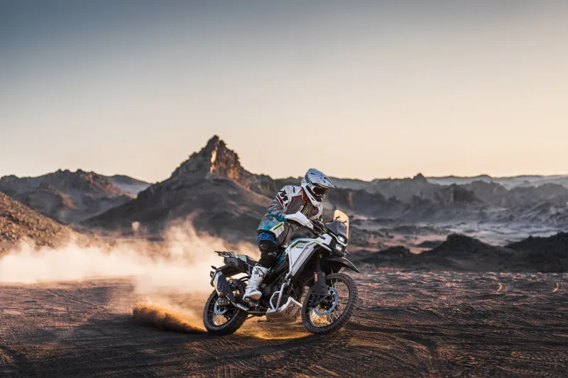 CFMOTO 450MT 2026