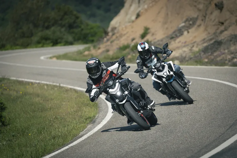 CFMOTO 450NK 2026