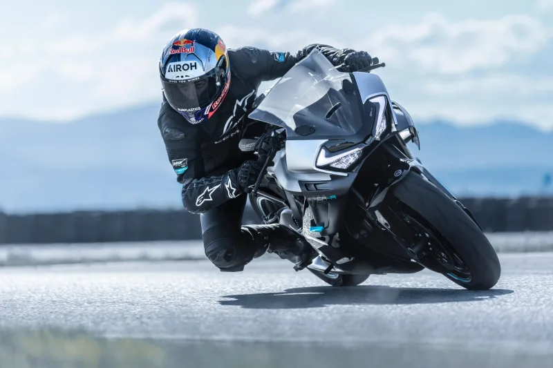CFMOTO 675SR-R 2026