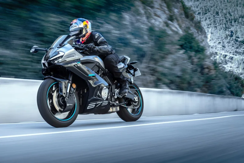 CFMOTO 675SR-R 2026