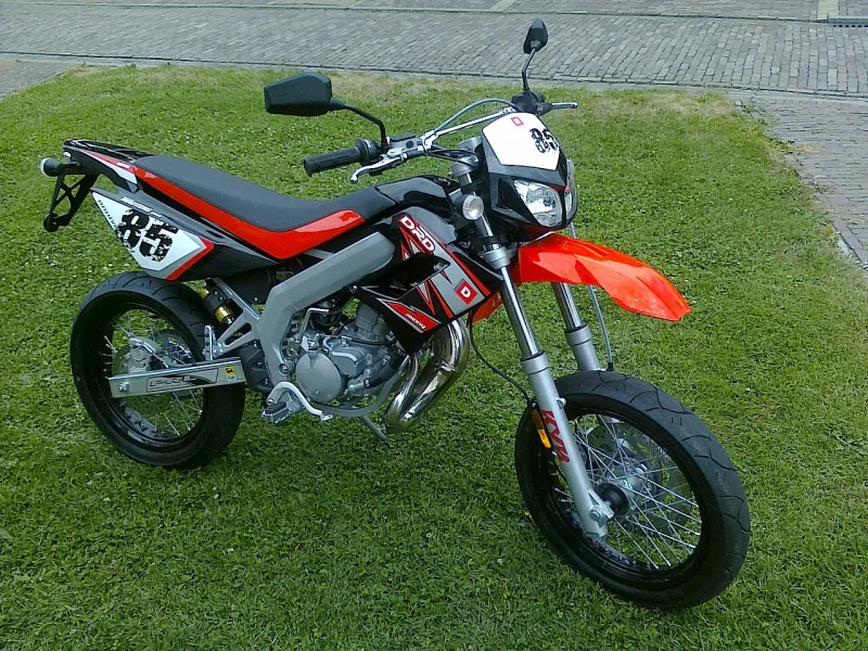 2016 Derbi Senda DRD Racing 50 SM Motorrad