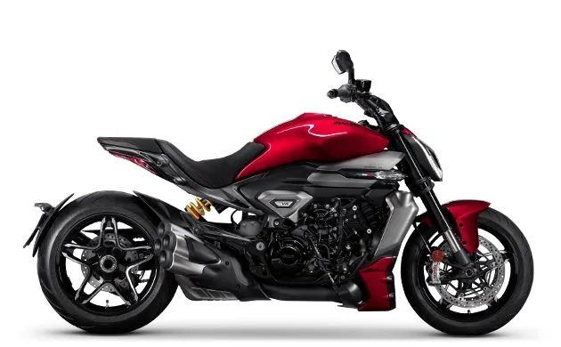 Ducati Diavel V4 2026