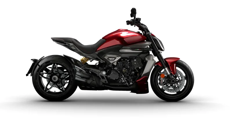 Ducati Diavel V4 2026