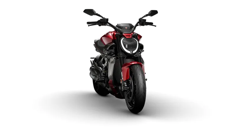 Ducati Diavel V4 2026