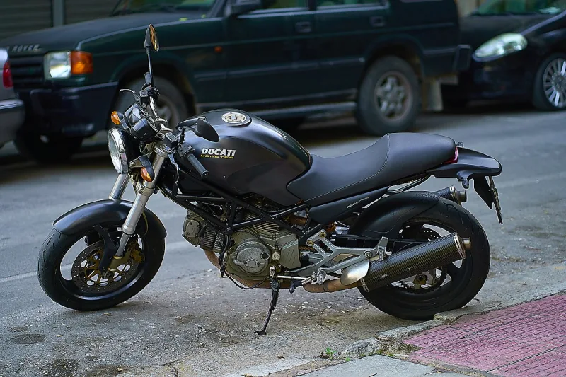 2004 Ducati Monster 620 i.e.