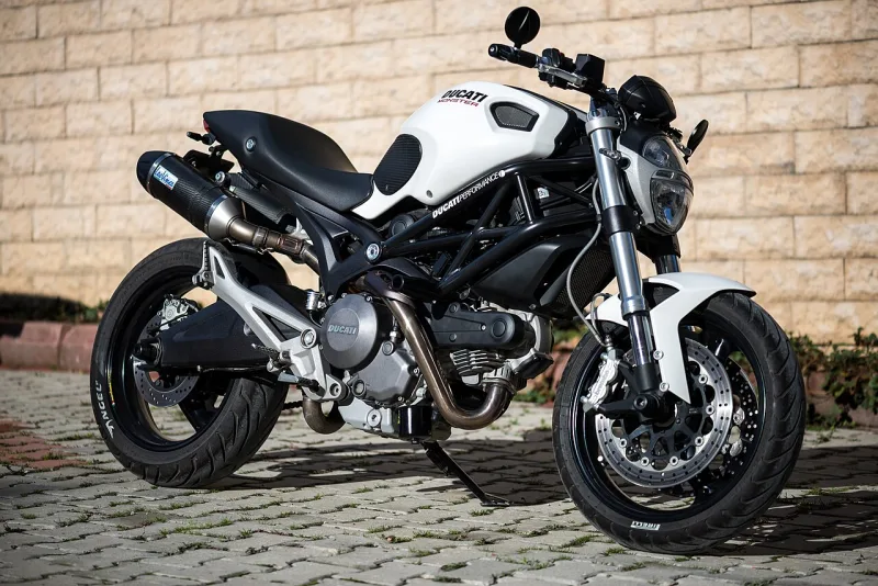 2014 Ducati Monster 696