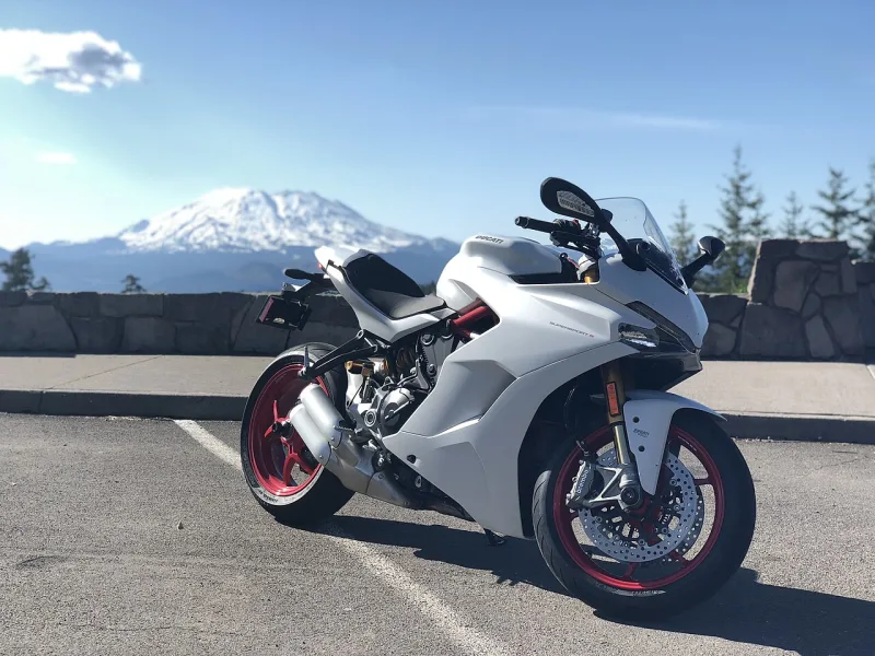 2020 Ducati SuperSport S Motosiklet