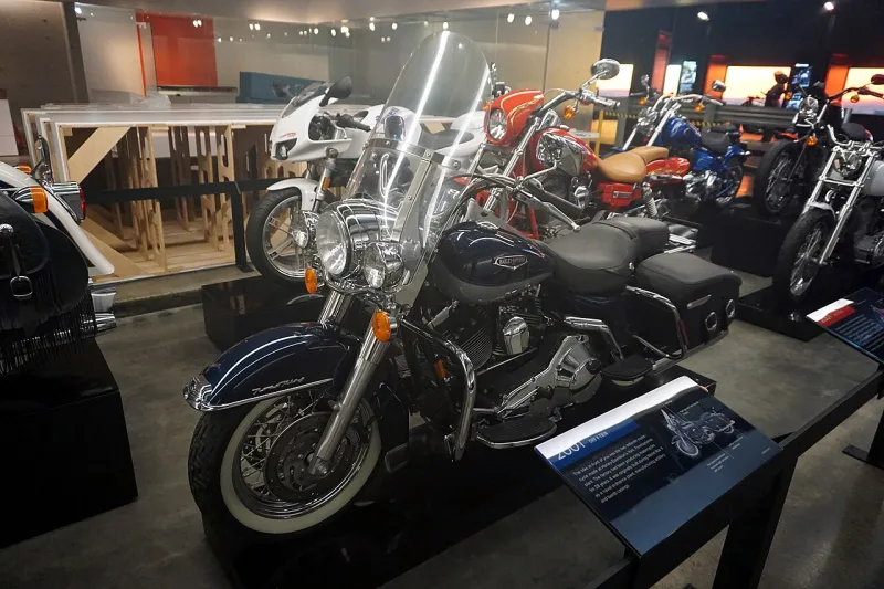 2006 Harley-Davidson FLHRCI Road King Classic