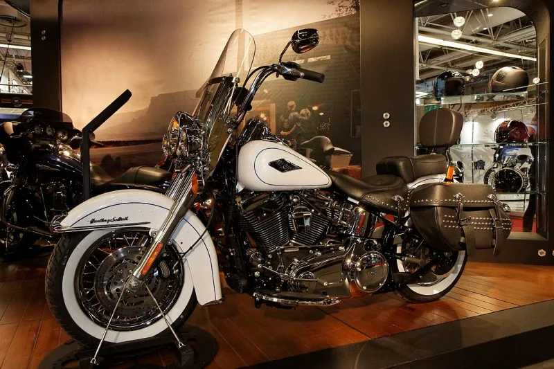 2001 Harley-Davidson FLSTC Heritage Softail Classic Motorrad