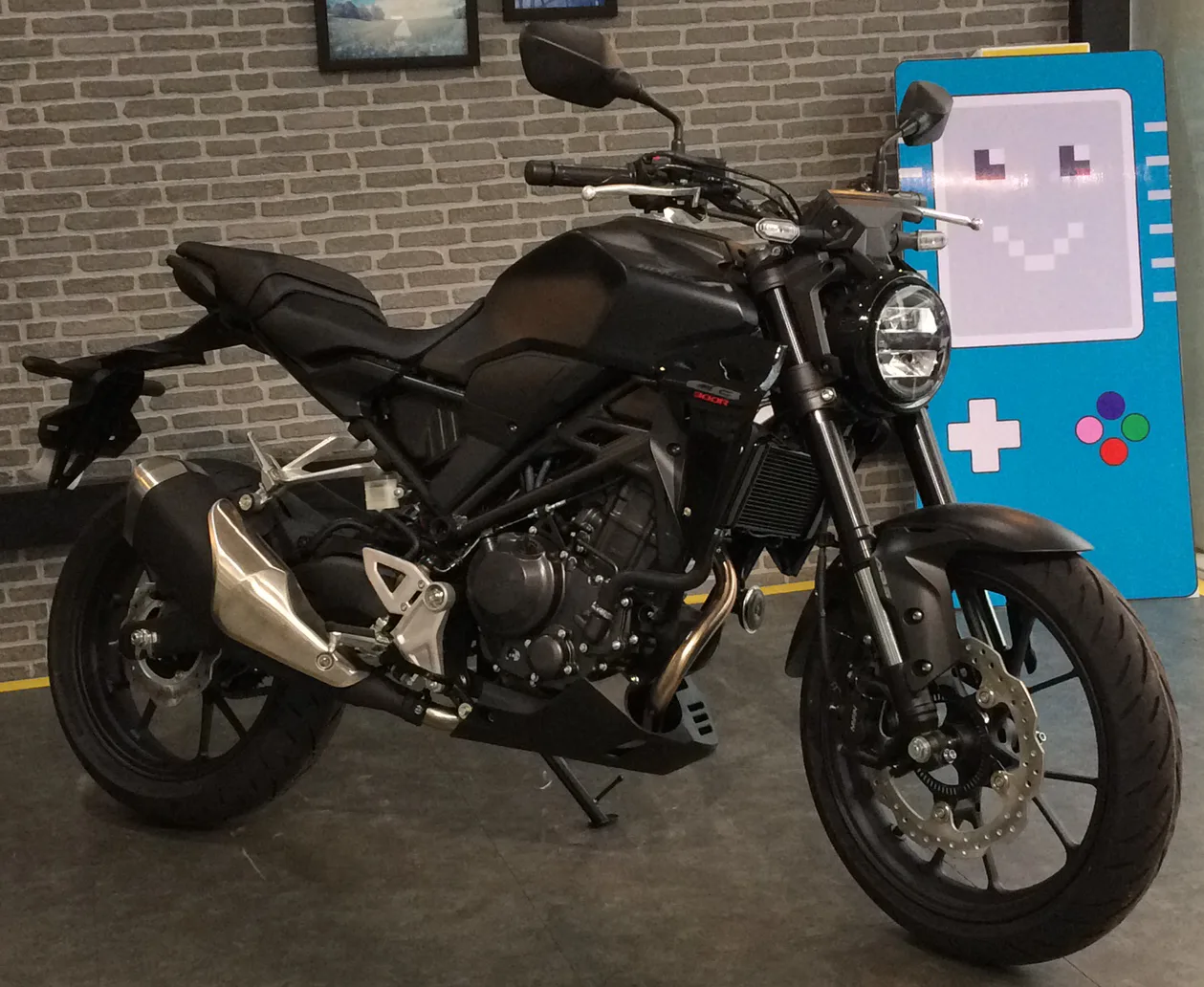 2025 Honda CB300R