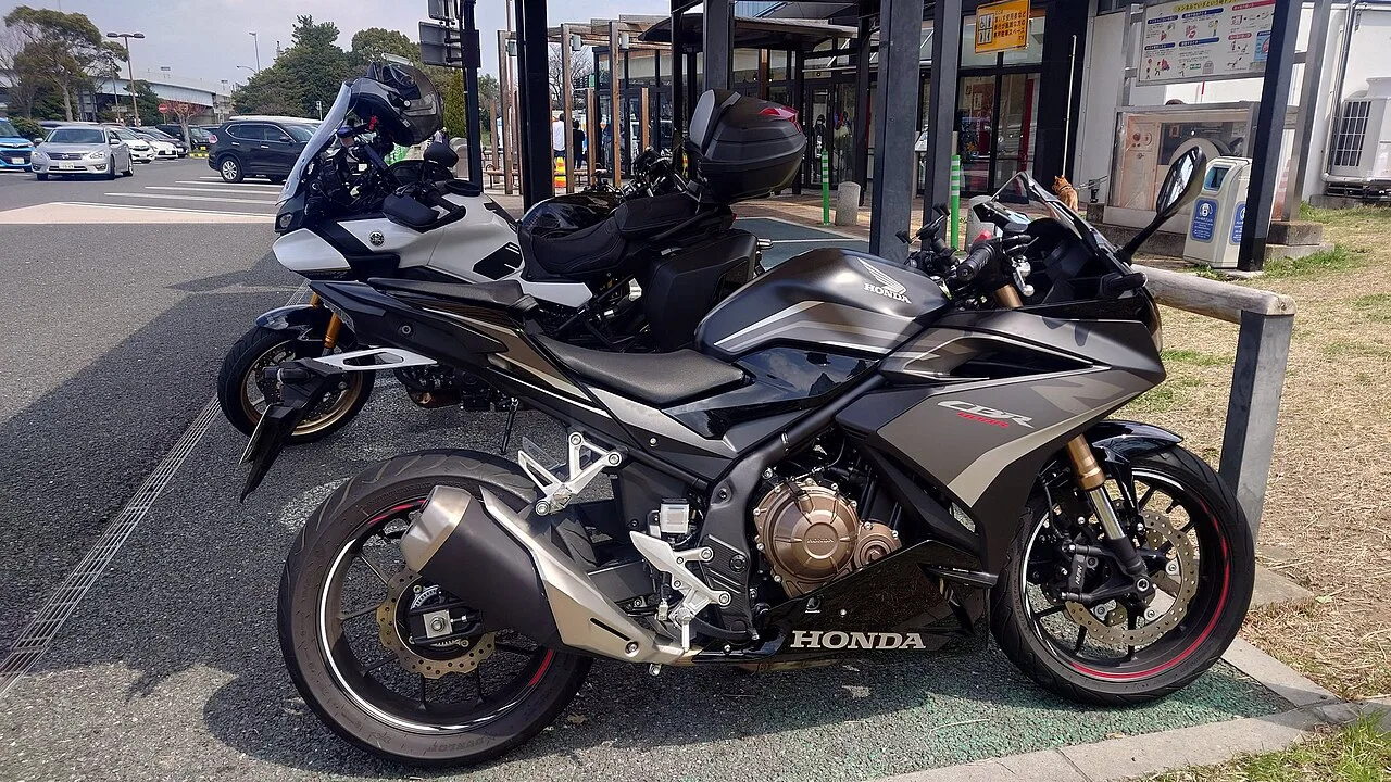 2017 Honda CBR400R