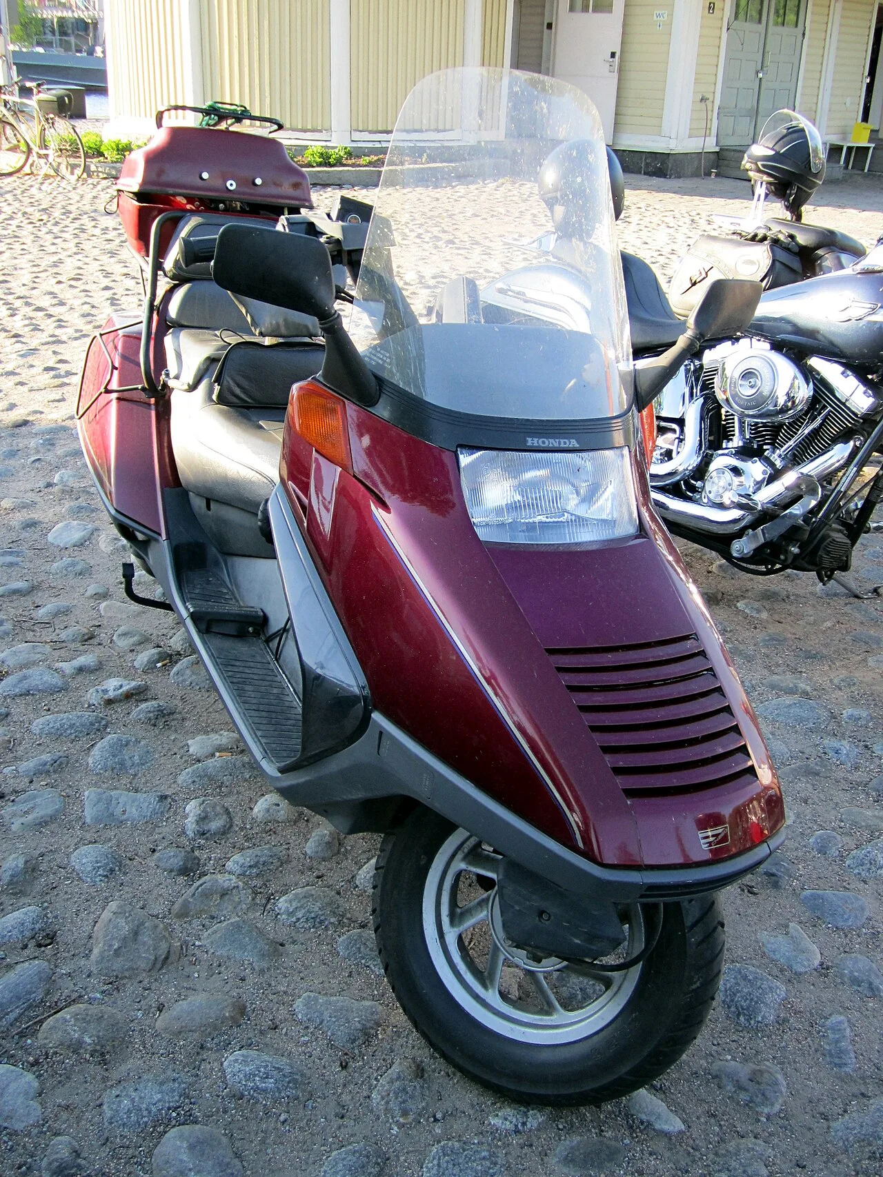 2000 Honda CN 250