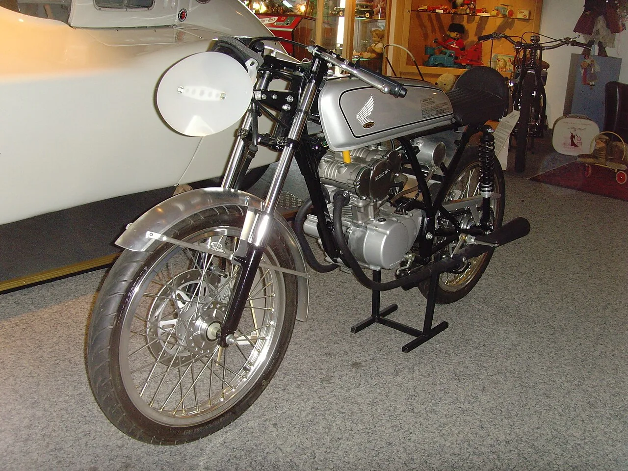 2004 Honda Dream 50 R