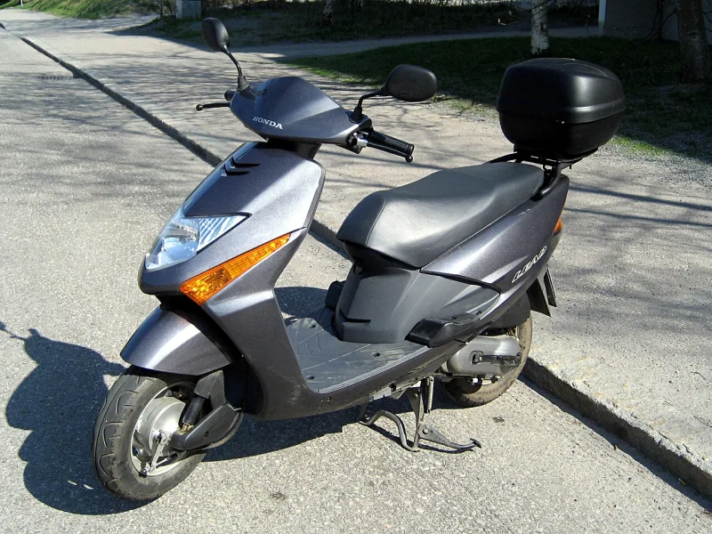 2009 Honda Lead