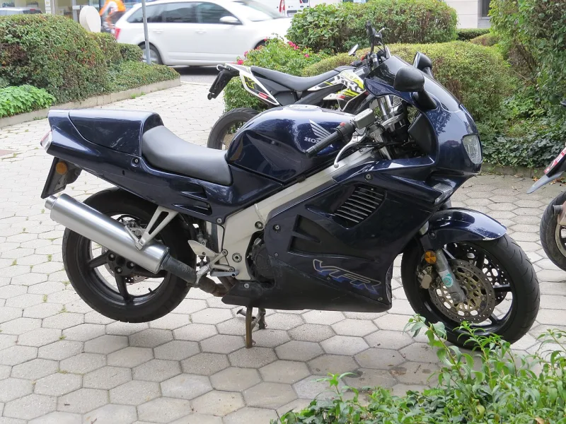 2006 Honda VFR Motosiklet