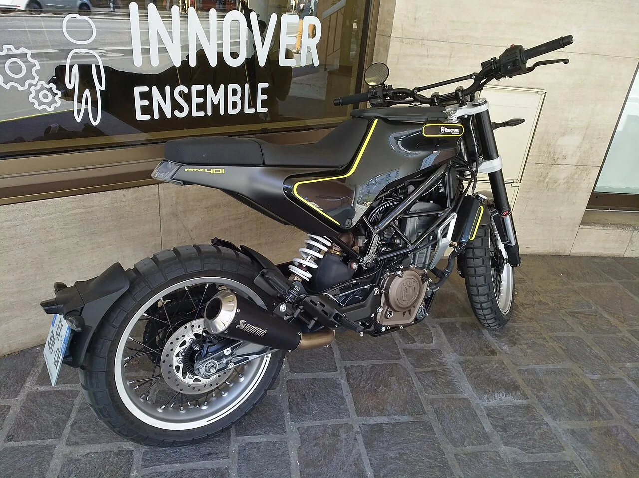 2024 Husqvarna Svartpilen 401