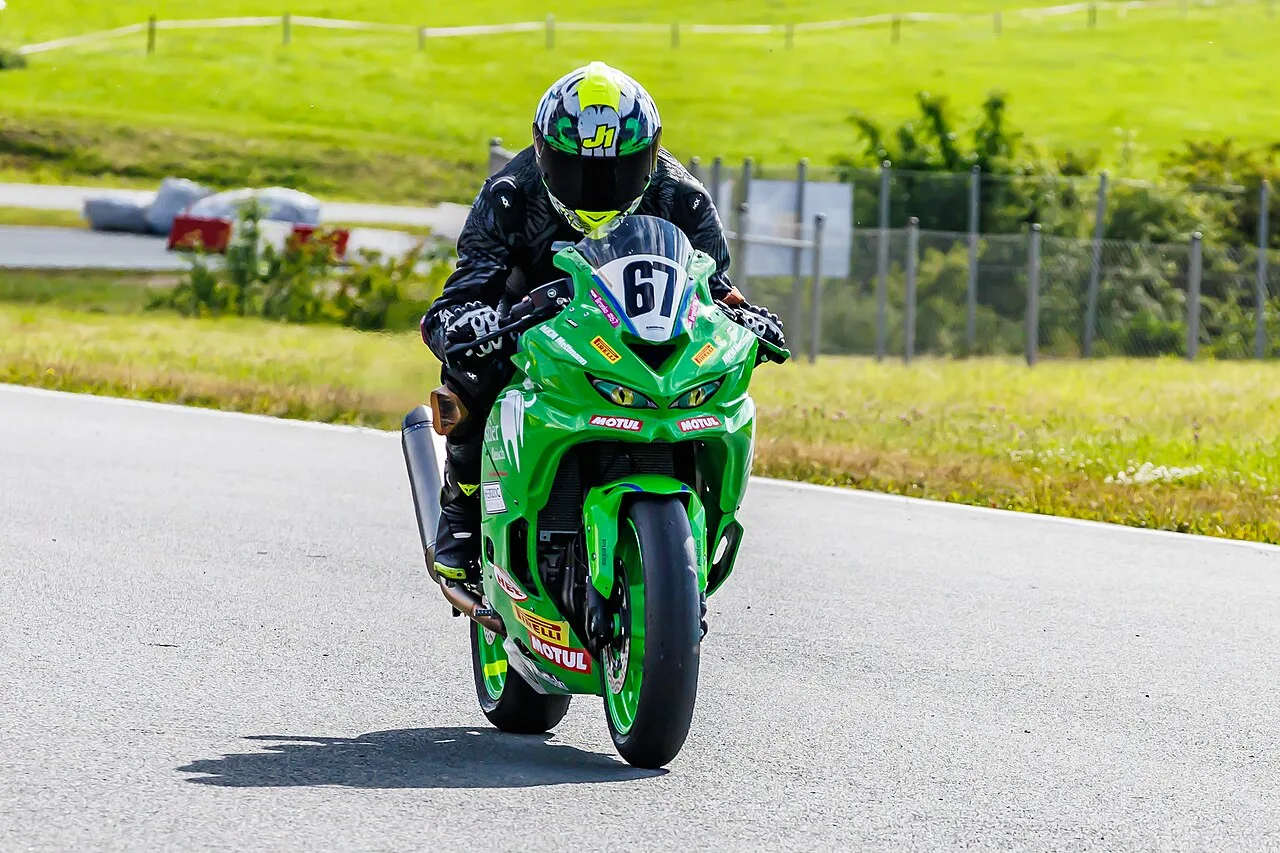 2025 Kawasaki Ninja ZX-4RR