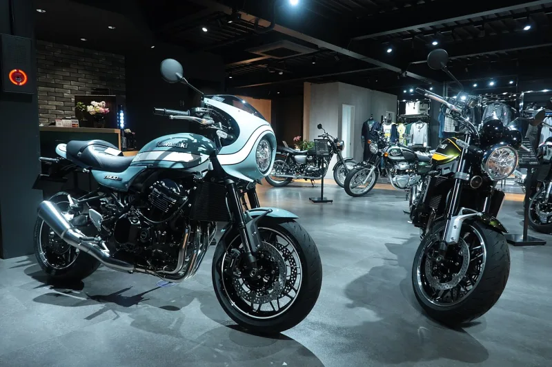 2023 Kawasaki Z900RS Cafe