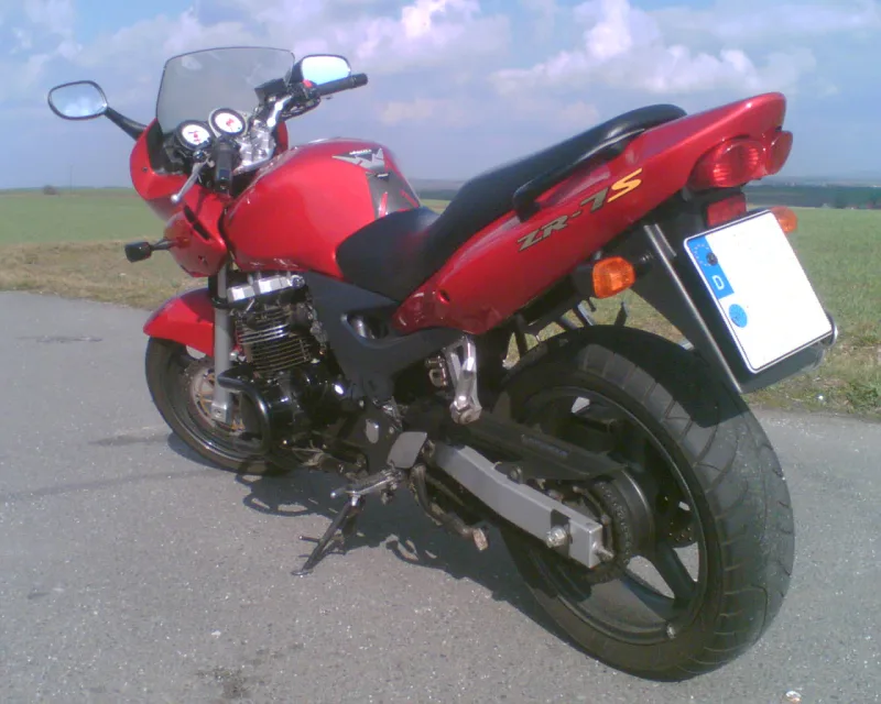 2003 Kawasaki ZR-7