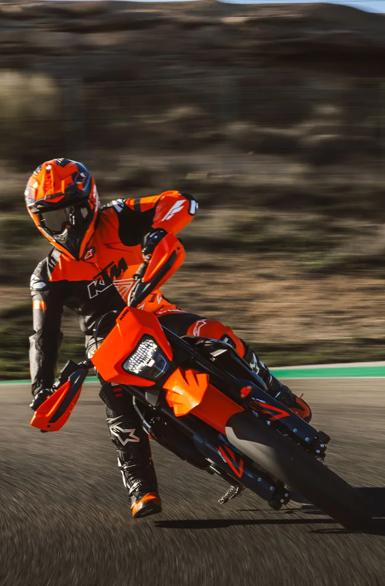 KTM 690 SMC 2026