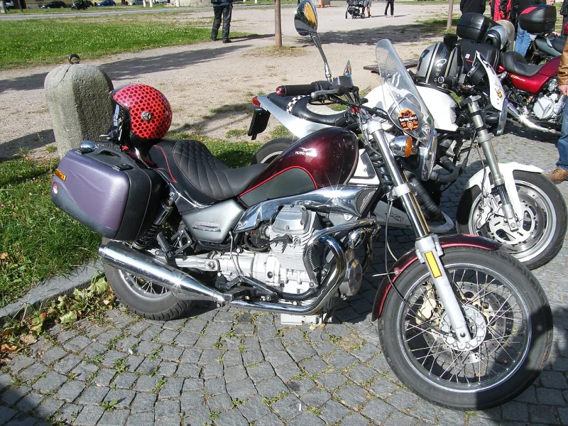 2004 Moto Guzzi Nevada 750 Motosiklet