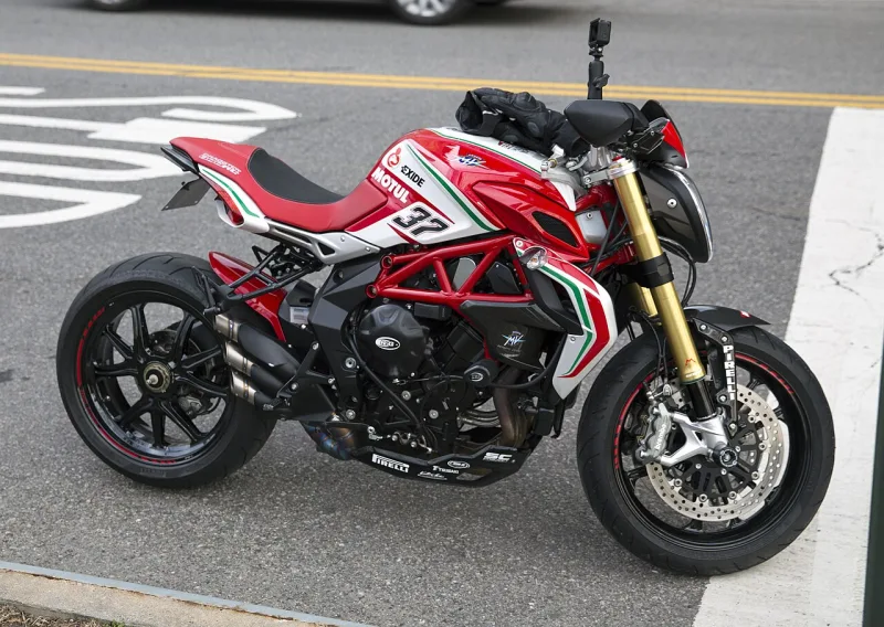 2019 MV Agusta Dragster 800 RC Motorrad