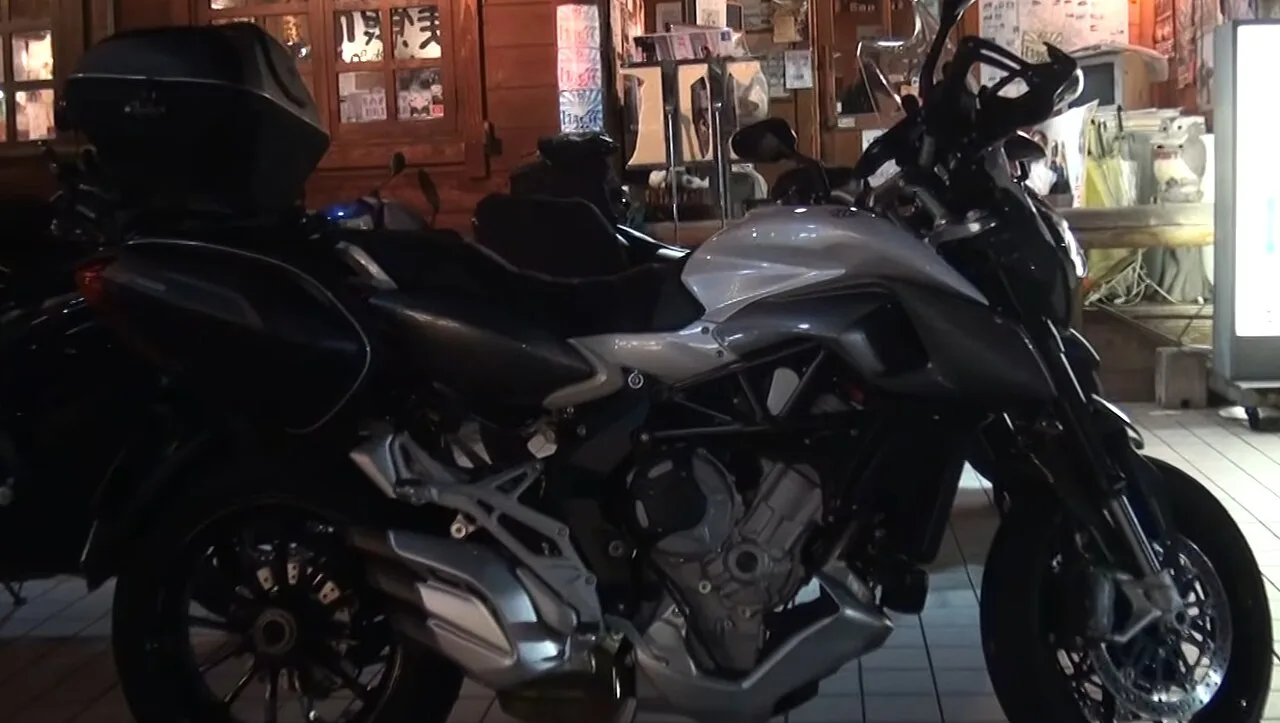 2017 MV Agusta Stradale 800