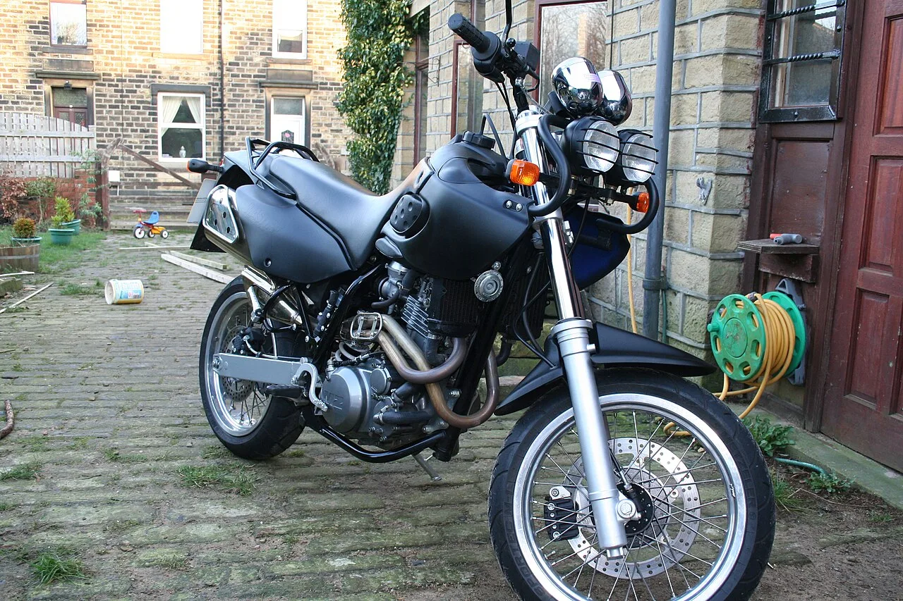 2006 MZ Mastiff
