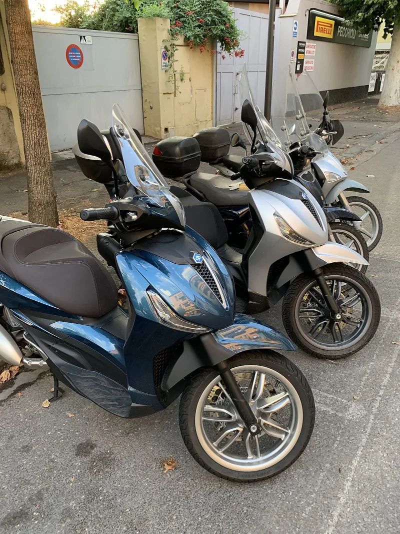 2023 Piaggio Beverly S 300 Motorrad