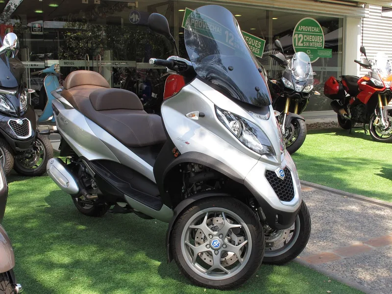 2011 Piaggio MP3 300ie Motorrad