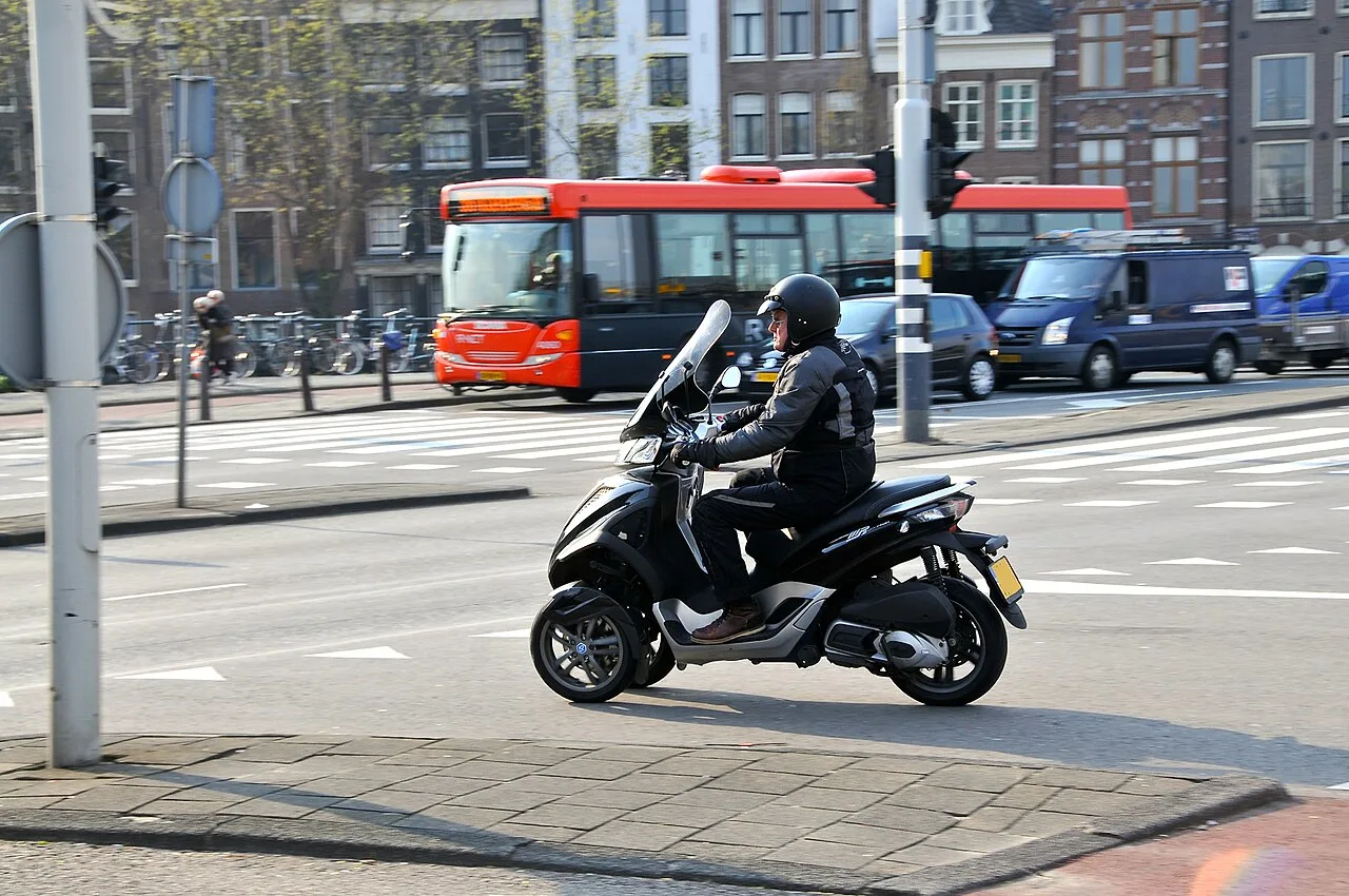 2011 Piaggio MP3 LT