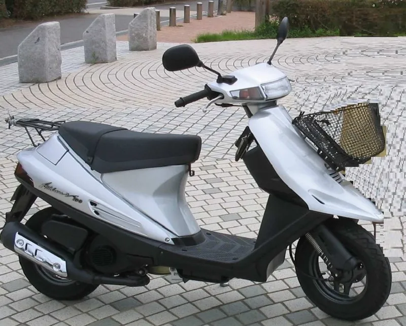 2005 Suzuki Address V100 Motorrad