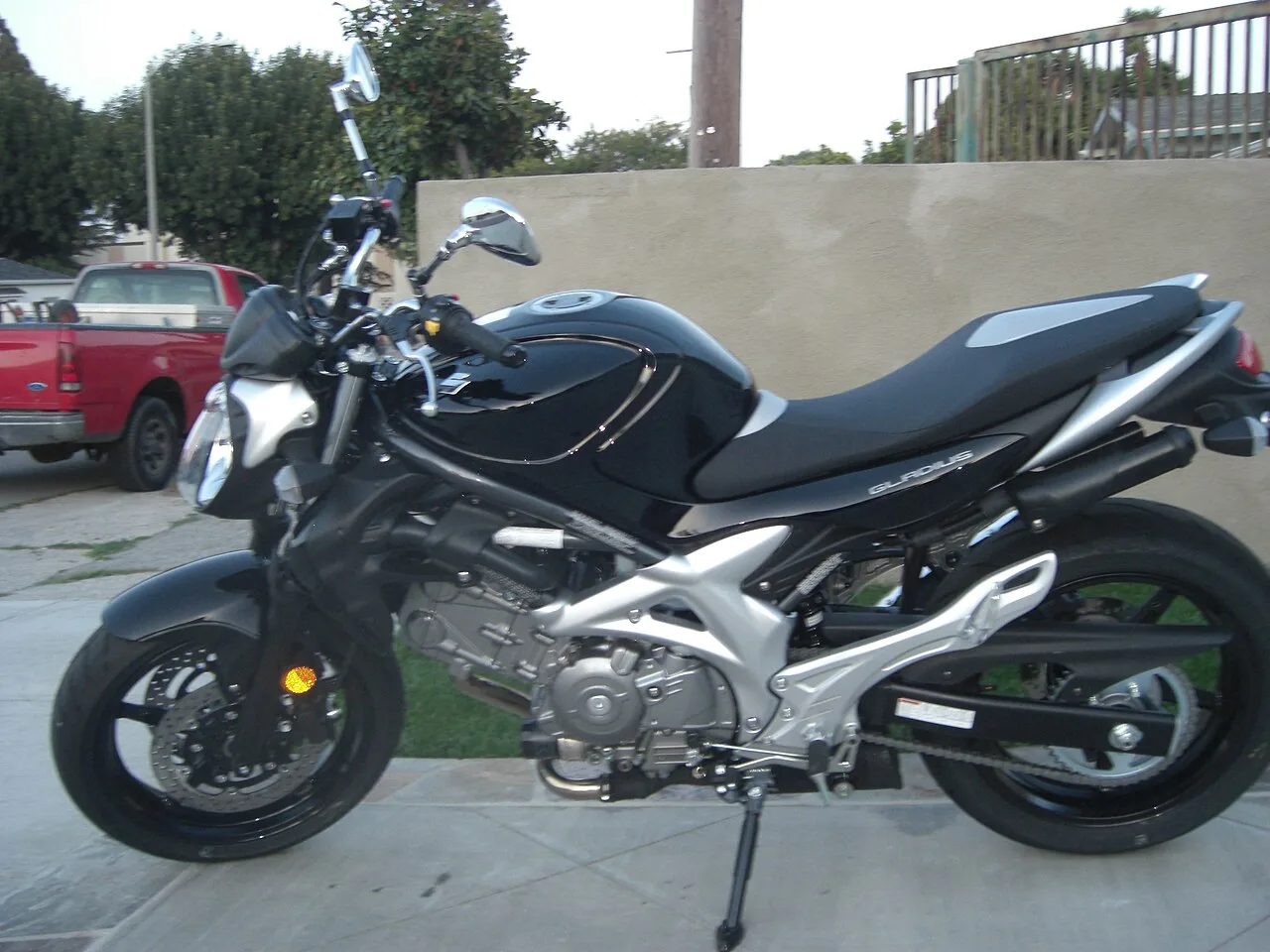 2014 Suzuki Gladius