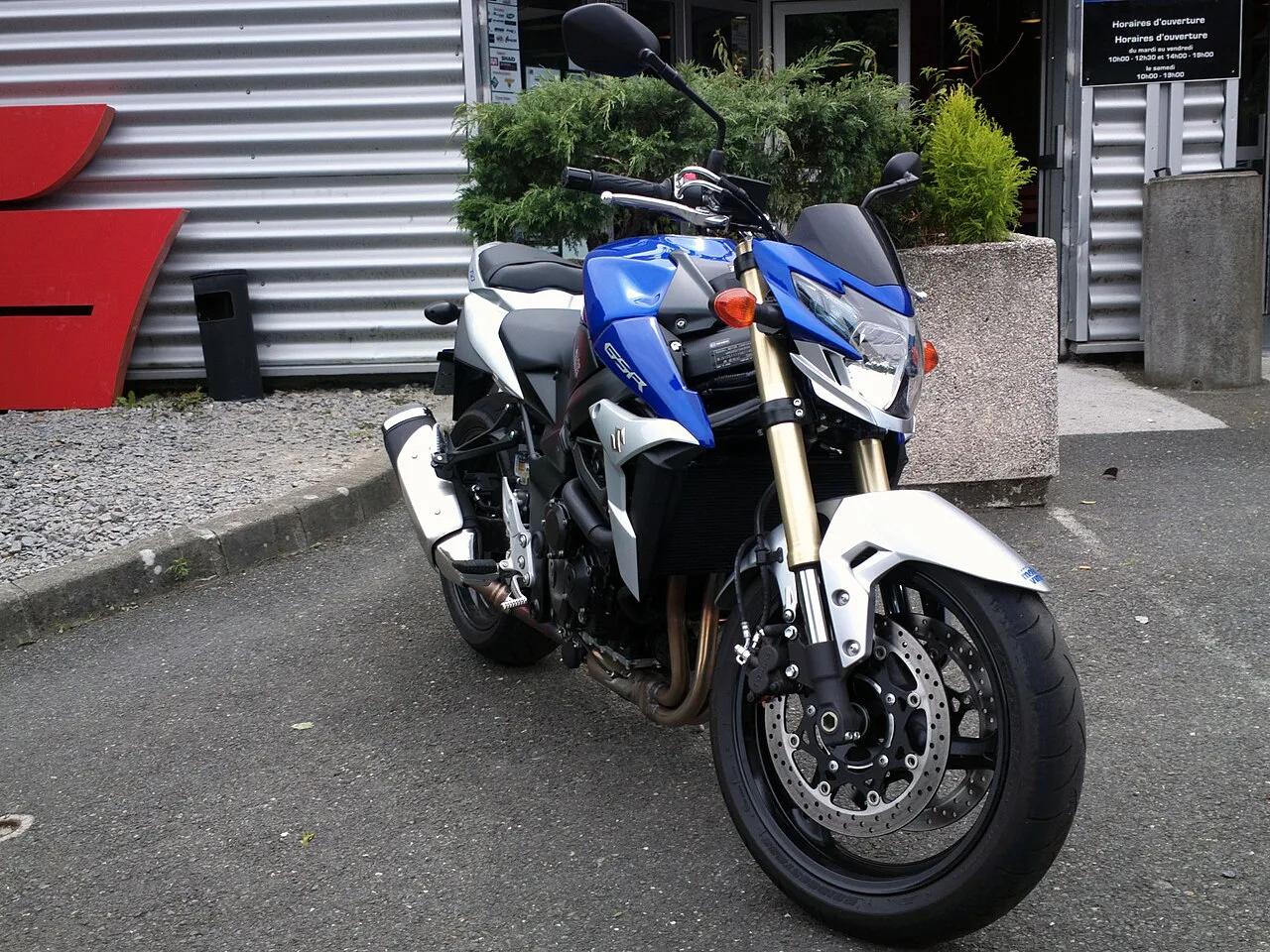 2017 Suzuki GSR750