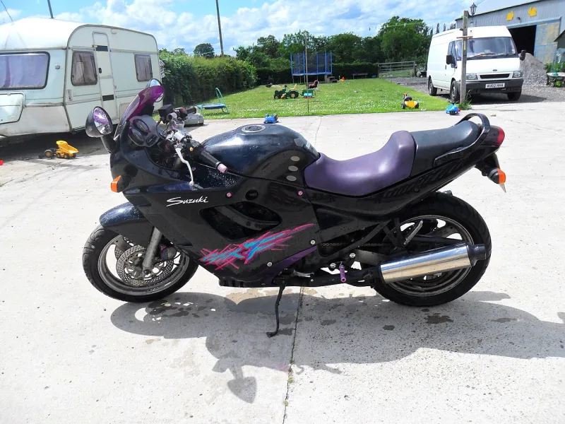 2000 Suzuki GSX 600 F Motosiklet