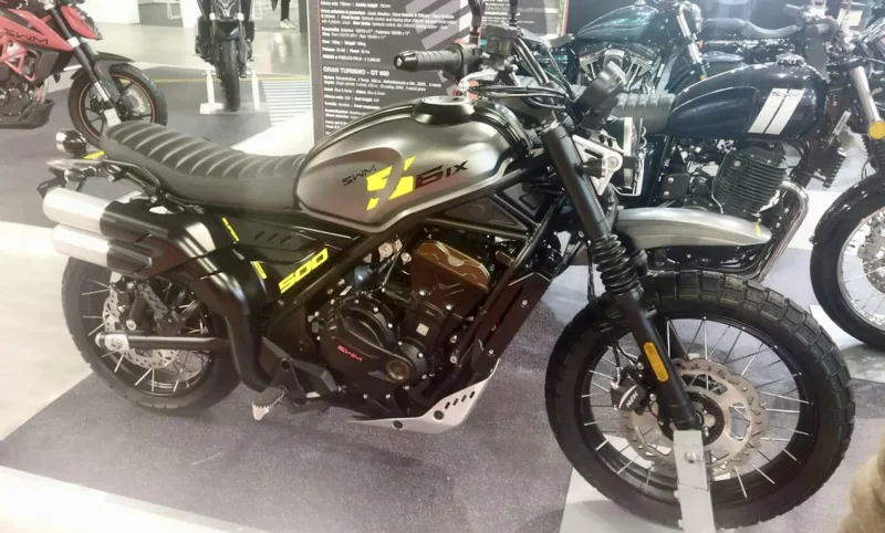 2022 SWM Six 500 Motosiklet