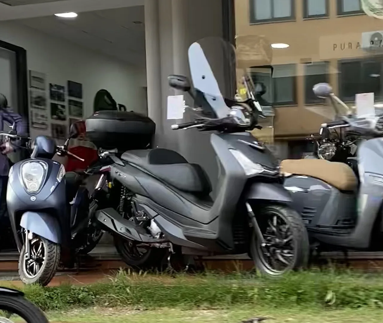 2025 Sym HD 300
