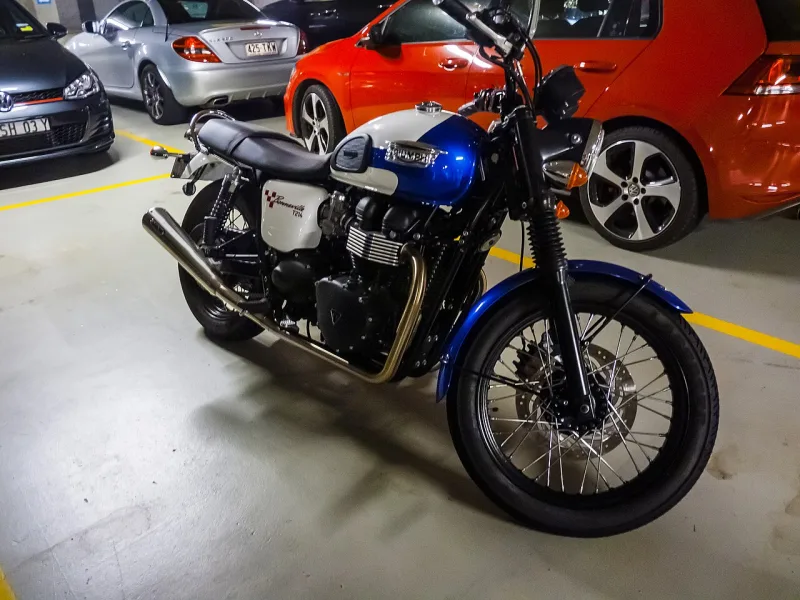 2016 Triumph Bonneville T214