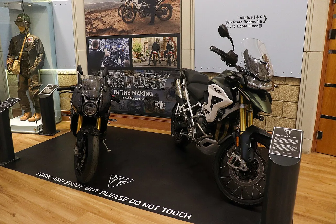 2023 Triumph Speed Triple 1200 RR Bond Edition