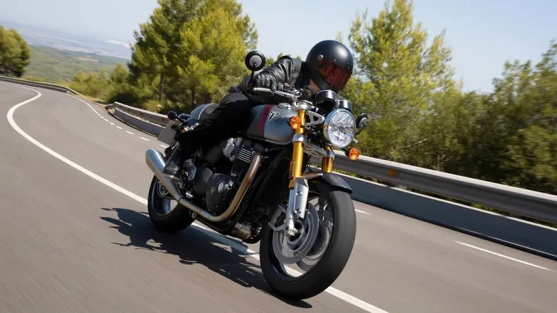Triumph Thruxton 2026