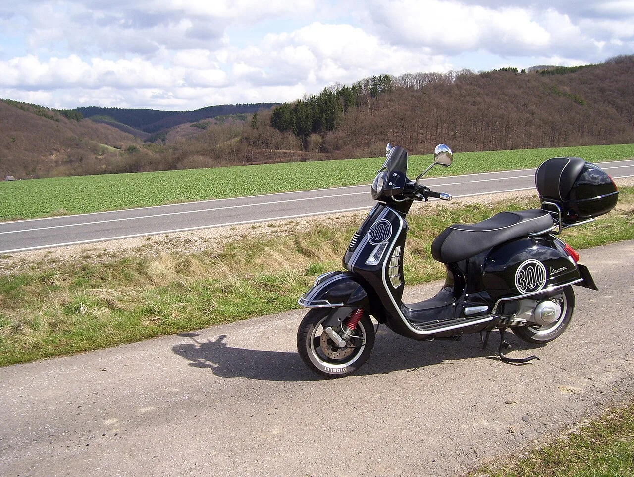 2024 Vespa GTS 300